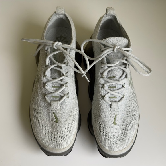 Air Max Scorpion Flyknit 'Light Silver Bronzine' 2023 - Picture 6 of 10